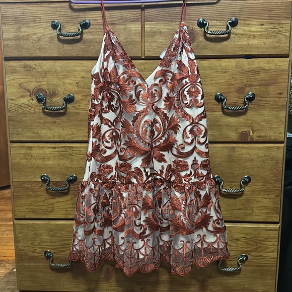 Selfie Leslie Mini Dress in a size Small - Picture 4 of 5